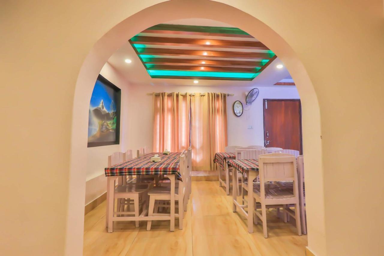 Hotel Alpine Villa Pokhara Eksteriør billede